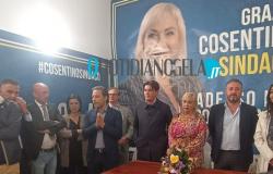 Cosentino and his allies inaugurate the committee, “the real center-right is in this coalition”