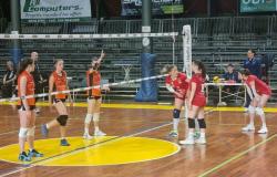 CF PLAY OFF – Excellent performance by the girls of Nuova Pallavolo Monini Spoleto, but Bartoccini takes game 1 of the quarterfinals