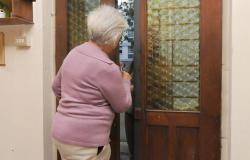 Chiaravalle / Fake accident, elderly woman robbed of 7 thousand euros in cash and 3 thousand in gold
