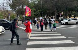 Cagliari, flashmob for road safety with parents and children | Cagliari, Front page