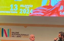 “I talk about orgasm with God, but he has never examined that topic”: Gino Paoli unleashed at the Turin Book Fair