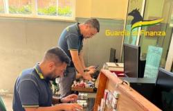 Two cigarette smugglers nailed in Marano in Naples and Giugliano in Campania –