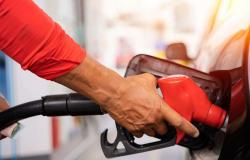 He used the Municipality’s fuel card to fill up his cars: an employee reported