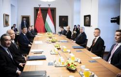 Xi’s slap in the face of the EU: he closes his European tour in Hungary with which he will develop rail and energy links