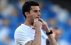 Thiago Motta celebrates and dances on the rubble of Napoli which resembles the last Nadal