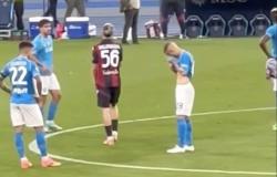 Lobotka destroyed after Napoli-Bologna, tears in midfield: his opponents console him