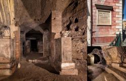 A mysterious journey into the bowels of the earth and the ancient city. The ancient theater of Herculaneum reopens. Pictures