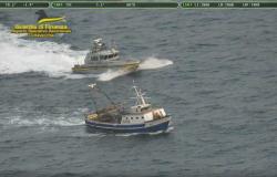 Trawling in Passoscuro, the Civitavecchia Finance Police stops a fishing vessel • Terzo Binario News