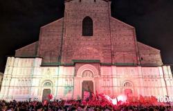 Bologna in the Champions League: the fans’ big celebration in Piazza Maggiore