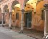 Ancisi (LpRa): Restore Palazzo Ghigi from ruin and squalor. Petition exploit