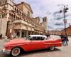 in the historic center over one hundred American cars on parade