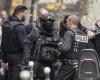 Paris, man arrested who threatened to blow himself up in Iranian Consulate. Special forces blitz: «No trace of bombs»
