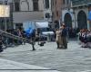 Filming in Piazza San Michele with Dustin Hoffman in front of a crowd of onlookers