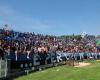 the fans on the pitch to help the people of Gaza Il Tirreno