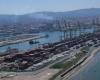 The ports of Livorno and Piombino maintain employment in the Tyrrhenian Sea despite the international crisis