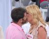 Men and Women, Gianni Sperti passionately kisses Sabrina! Alessia has some advice for… knights’ breath! [VIDEO]