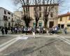 Saronno, flash mob for the ceasefire. Tomorrow May 9th