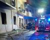 Gas leak, explosion in a house in Reggio. There is an injured person