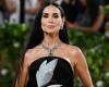 Demi Moore, the secret of her incredible hair at the Met: the toupee –