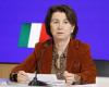 Minister Roccella contested during the States General of Birth – News