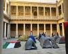 Padua, pro-Palestine students occupy the courtyards of Palazzo Bo with tents