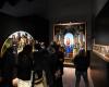 In Fano, Perugino’s altarpiece remains on display until September 15th. The splendid restoration of the Opificio delle Pietre Dure