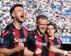 Ndoye and Posch exalt Bologna: 2-0 in the 45th minute against Napoli who miss a penalty with Politano