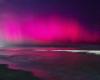 Northern Lights in Italy, how is it possible? Why we see it (and why it’s pink): the phenomenon