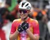 Cycling, Demi Vollering wins the Tour of the Basque Country with a splendid solo