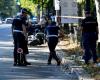 Accident in Milan, falls from the motorbike and is hit by a car: 18 year old dies