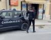 In a tobacconist’s shop in Cerignola with a rifle, 500 euros and cartons of cigarettes were robbed. Two arrests of the CC