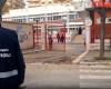 Foggia. A gazebo in the pedestrian area to “recruit” vigilant grandparents