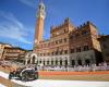 The 1000 Miglia in the splendid Piazza del Campo in Siena
