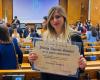 The newly elected councilor of Caltabellotta Iolanda Modica receives the “America Giovani” Award