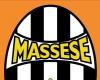 The Mayor of Massa celebrates Carrarese in Serie B. Strong banner from the Juventus ultras