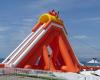 The 2024 edition of the Vallecrosia Beach playground is underway and the return of the 50 meter water slide