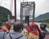 Vigilian celebrations, the tonk: Fugatti, Ianeselli and extreme animal rights activists end up in the Adige – News