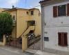 Husband and wife in their seventies killed at home in Fano: son questioned