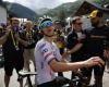 Tour de France, Pogacar amazes again on the Galibier. He ‘dribbles’ even a marmot. VIDEO